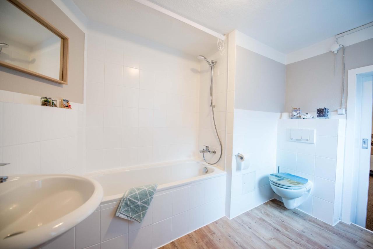 Stilvolle Ferienwohnung Am Historischen Nikolaitor Eisenach Esterno foto