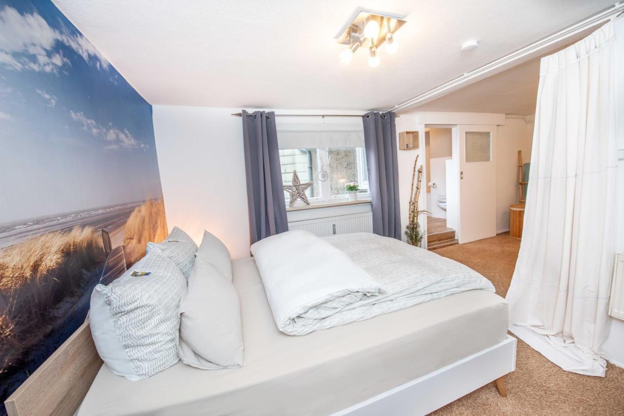 Stilvolle Ferienwohnung Am Historischen Nikolaitor Eisenach Esterno foto
